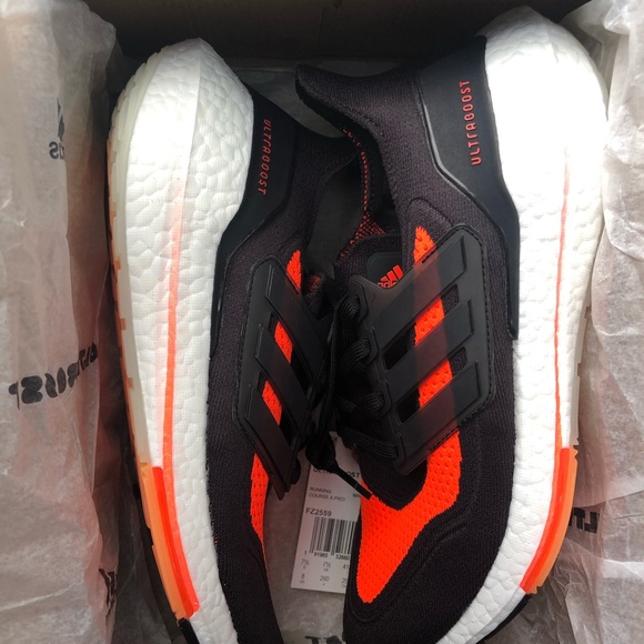 Adidas Ultraboost 21
